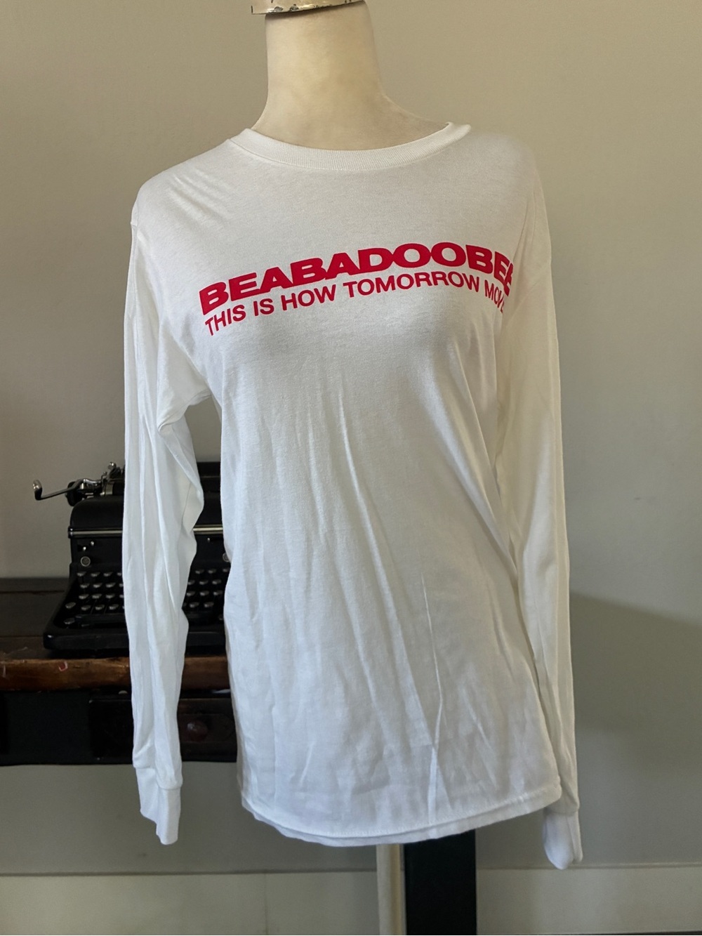 Beabadoobee VIP 2024 Ticket Package Long Sleeve T-Shirt - Size Small